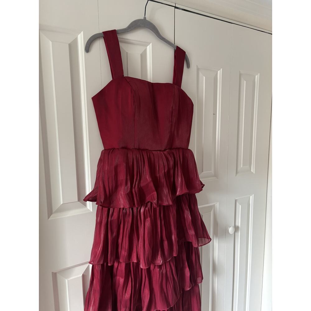 Red Tiered Ruffle Dress With Straps Size 8 - Picture 3 of 10